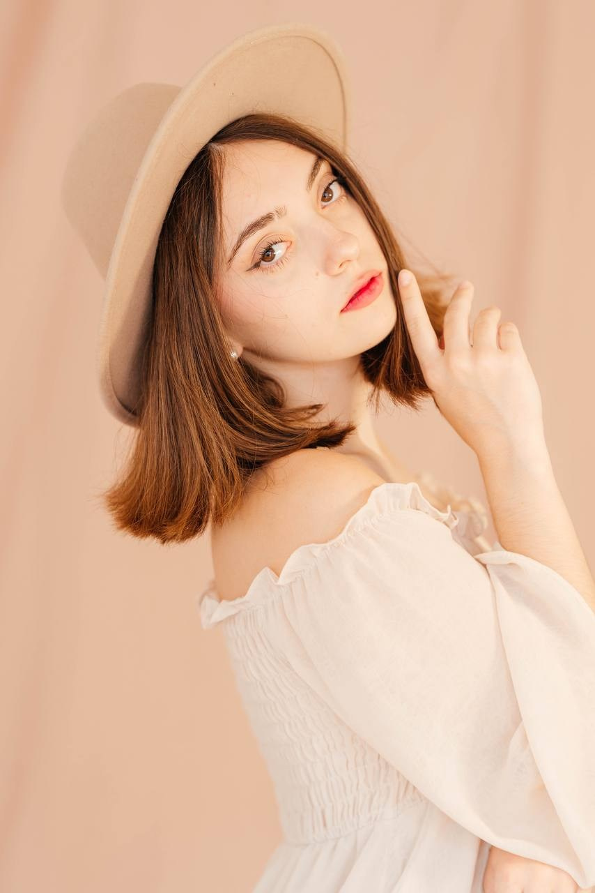 Photo Project “Tenderness” on a Beige Background. Photo_kiriya.com