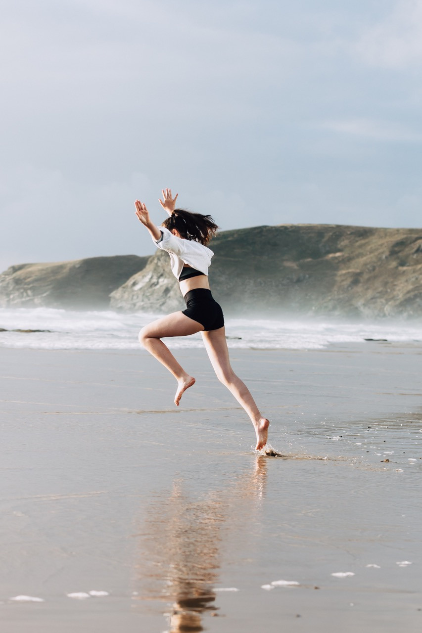 Travel and lifestyle fotografka. Dana Lišková — Empatická fotografka | Introspektivní umělkyně | Neurodivergentní koučka| Zakladatelka Artepy.cz