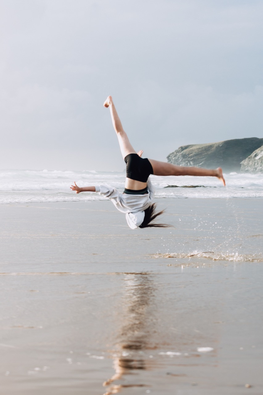 Travel and lifestyle fotografka. Dana Lišková — Empatická fotografka | Introspektivní umělkyně | Neurodivergentní koučka| Zakladatelka Artepy.cz