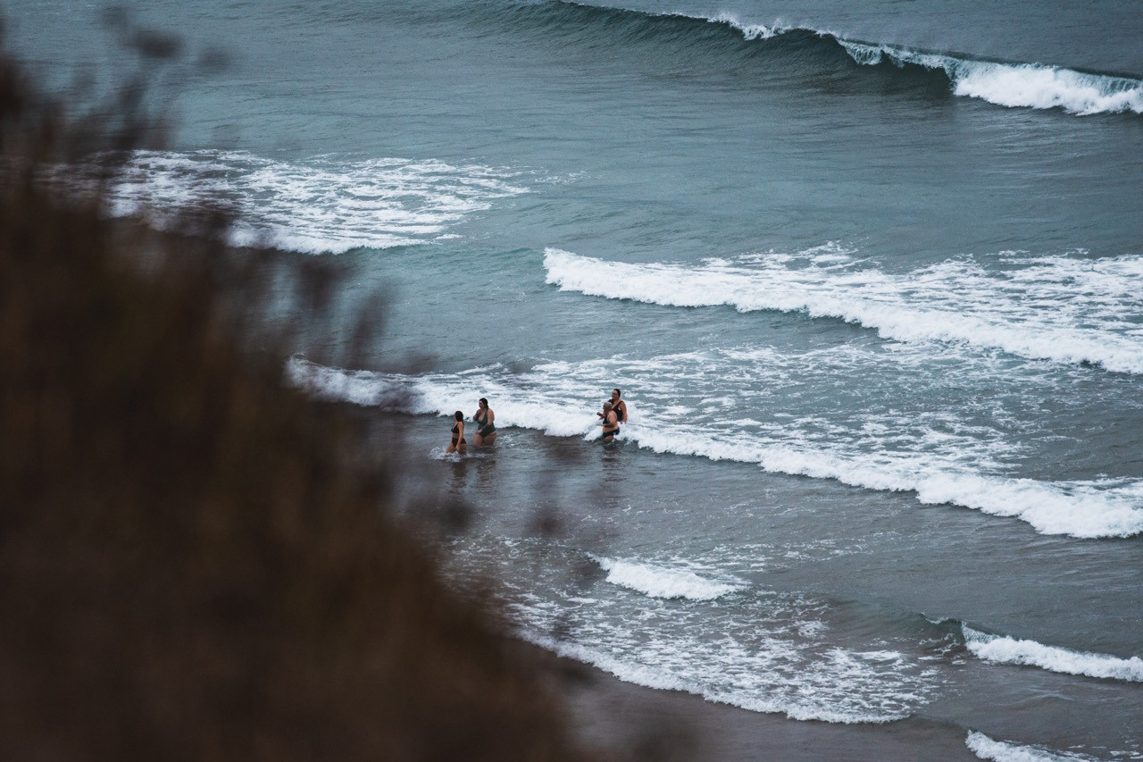 Travel and lifestyle fotografka. Dana Lišková — Empatická fotografka | Introspektivní umělkyně | Neurodivergentní koučka| Zakladatelka Artepy.cz