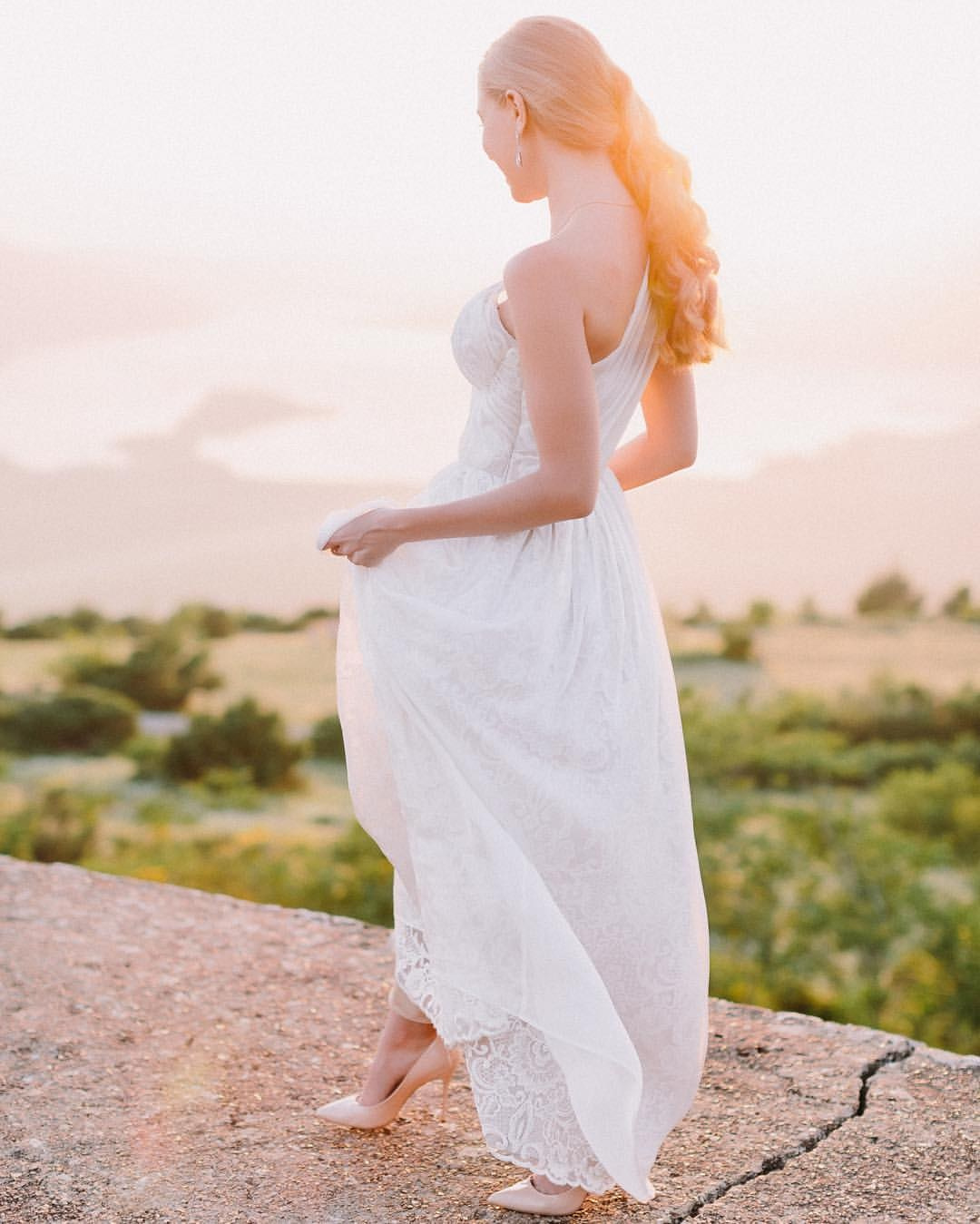 Wedding makeup artist hairdresser in Montenegro. Makeup artist and hairdresser in Montenegro Nadia Lia