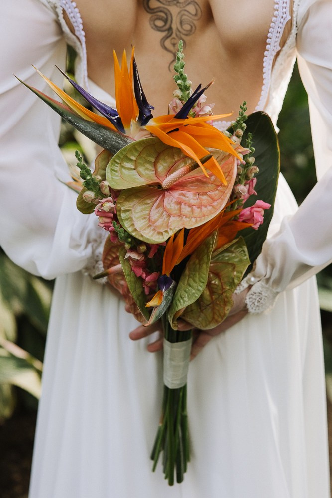 Bunter ausgefallener Brautstrauß für mutige Bräute