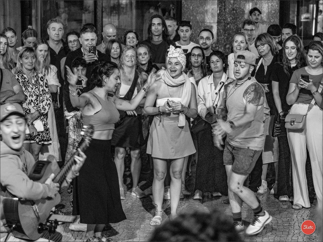 Street musician in Lisbon