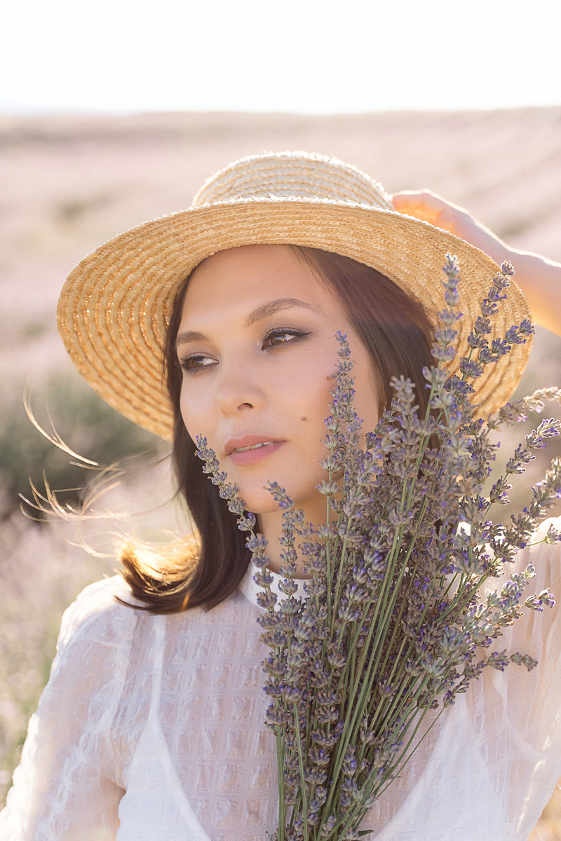 Лавандовые поля в Испании, фотосессии в лаванде на Коста-Бланка. Фотограф и визажист Анастасия Гусарова