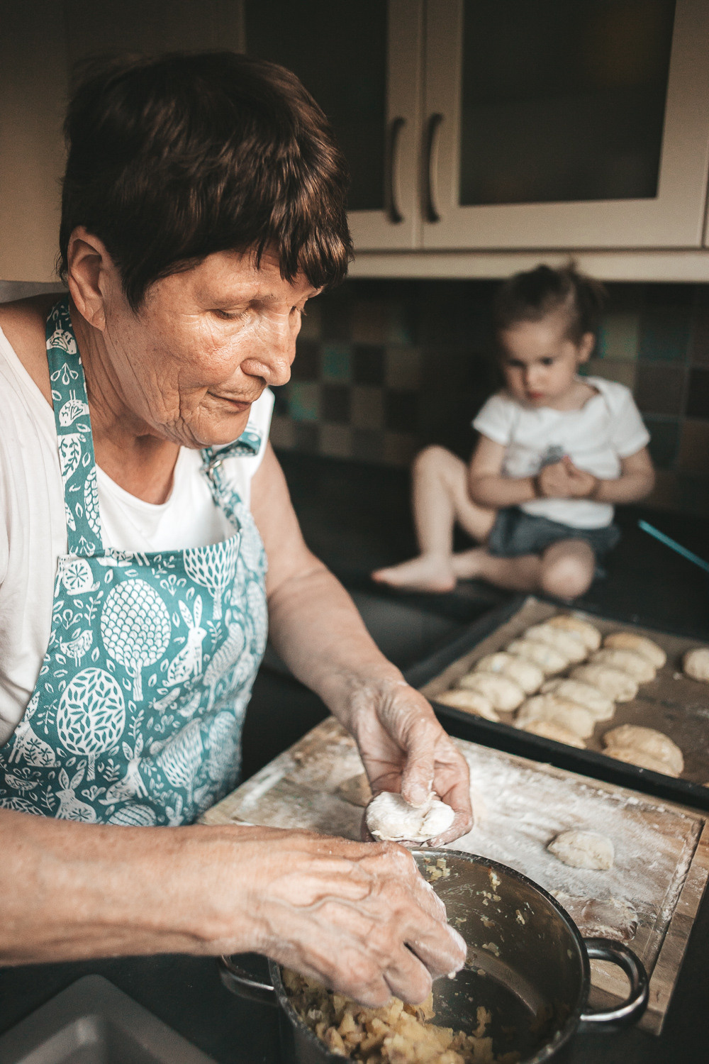 Homestory für Oma und Enkelin. Familien Fotografin In Heilbronn, Stuttgart, Heidelberg, Öhringen