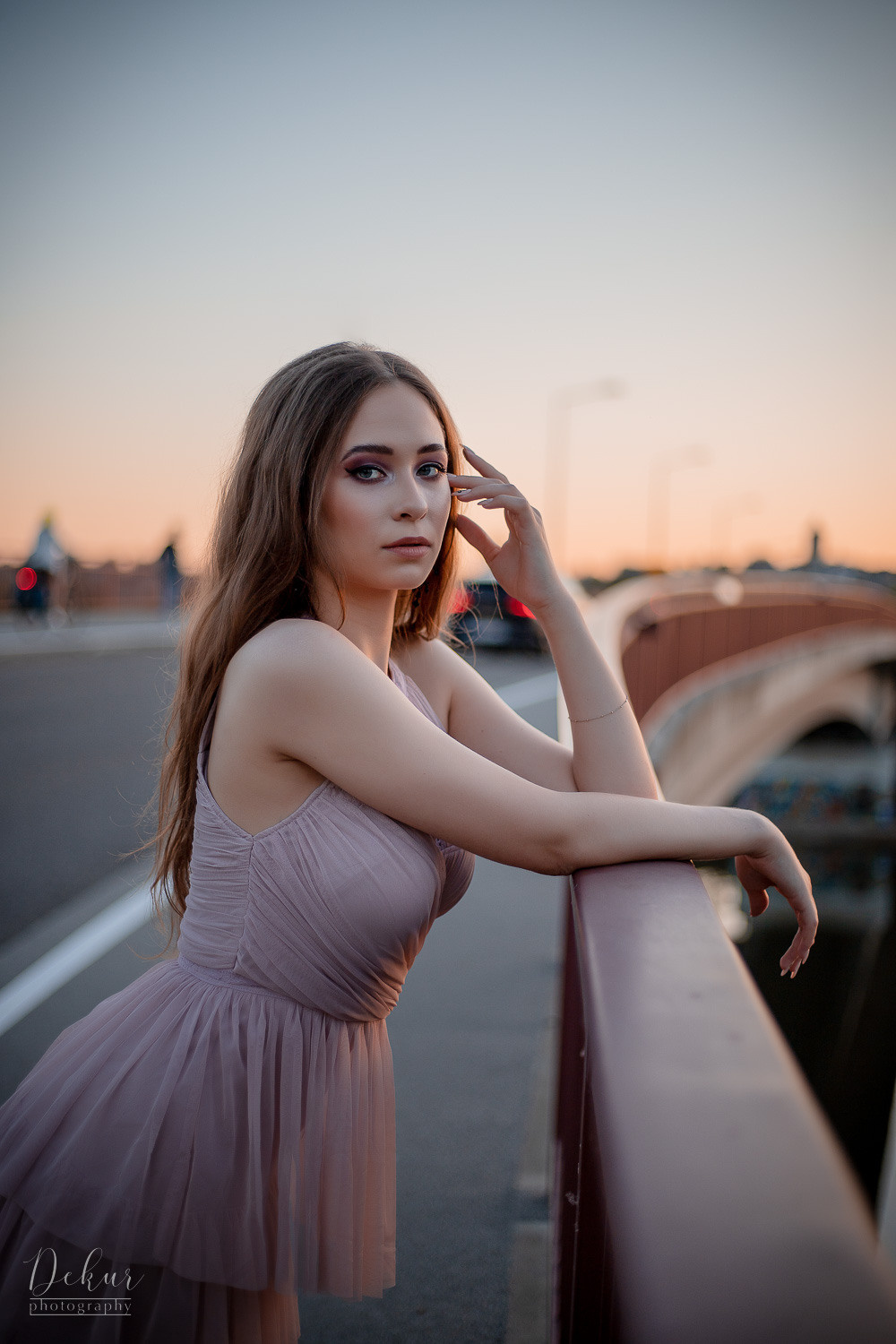 Sonnenuntergang Straßen Shooting in Heilbronn. Frauen Fotografie in Heilbronn, Stuttgart, Heidelberg, Öhringen.