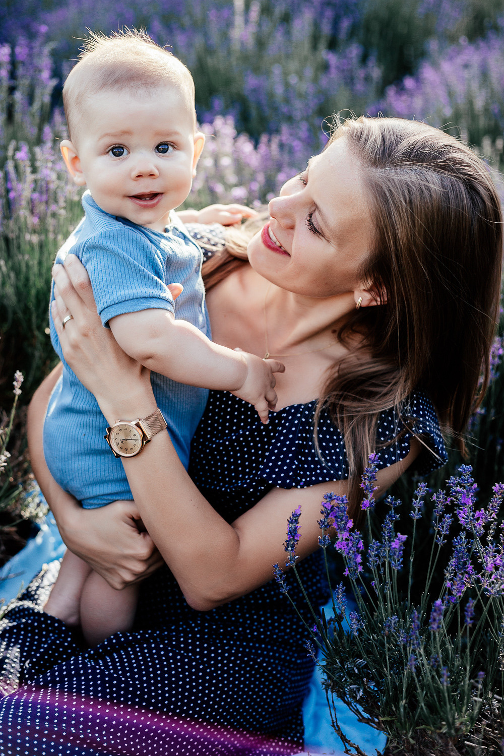 Mama und ihr Sohn im Park in Bad Rappenau. Familien Fotografin In Heilbronn, Stuttgart, Heidelberg, Öhringen