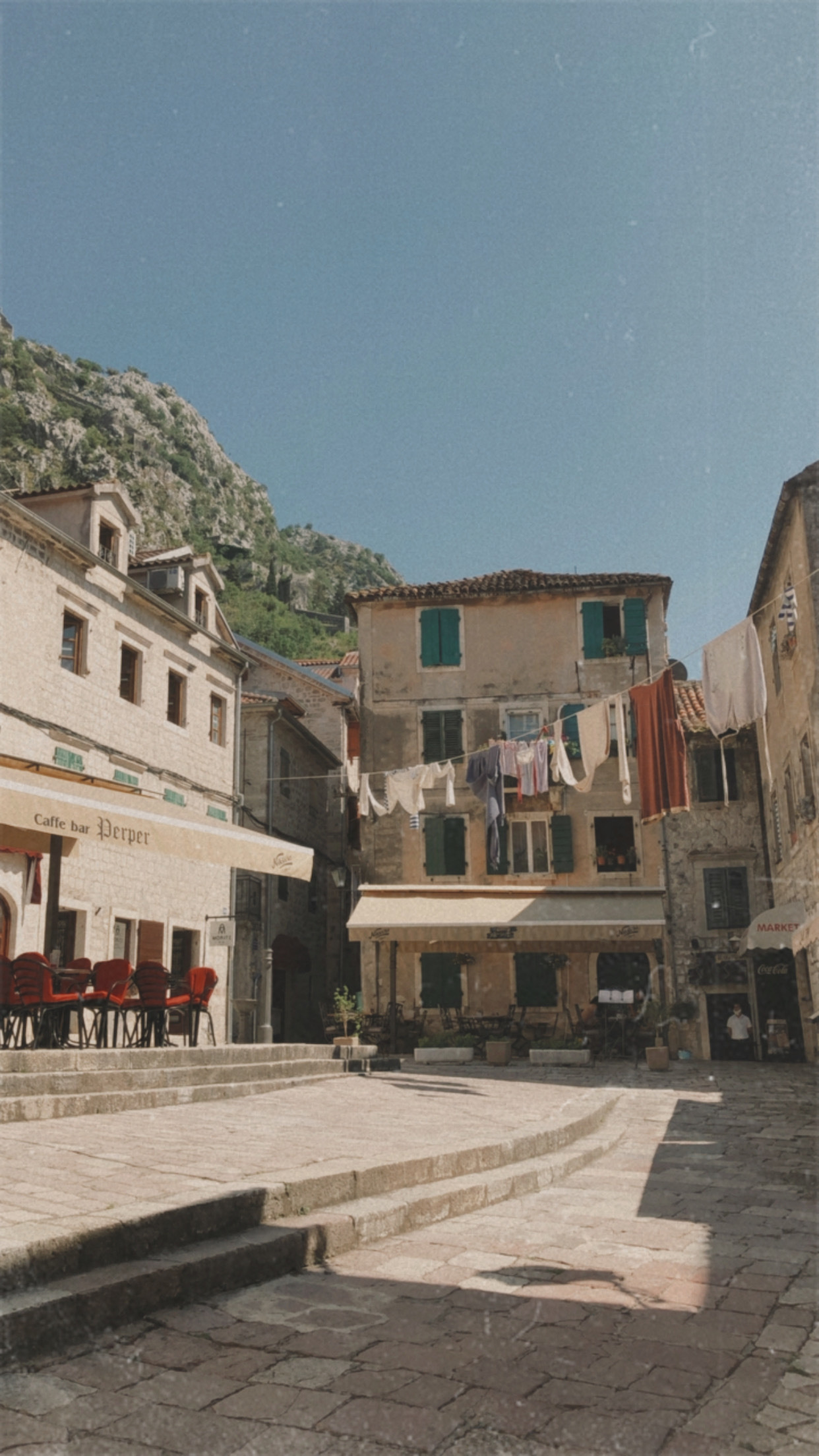 Voors en tegens van immigreren naar Montenegro