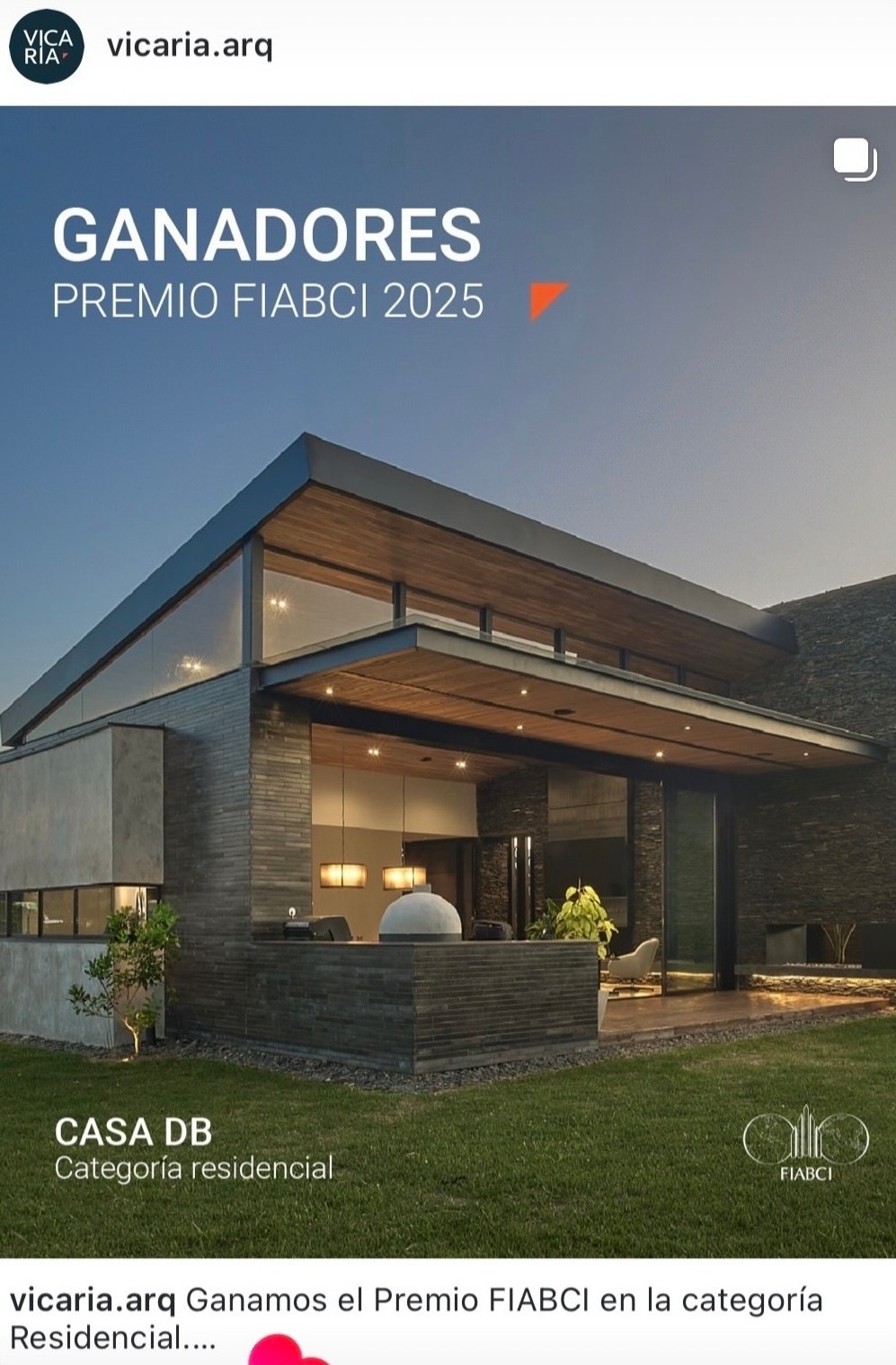Imagen de ganadores premio FIABCI 2025 categoría residencial Casa DB de Vicaría Arquitectura