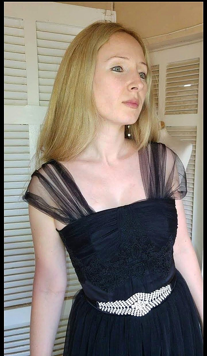 שמלה “Lalita ". מרי ליב, מעצבת שמלות בתפירה אישית