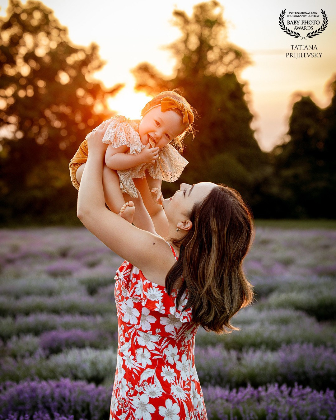 Contact. I am a portrait photographer, creating portraits at all stages of your life! Welcome to my studio in Westmount, Quebec