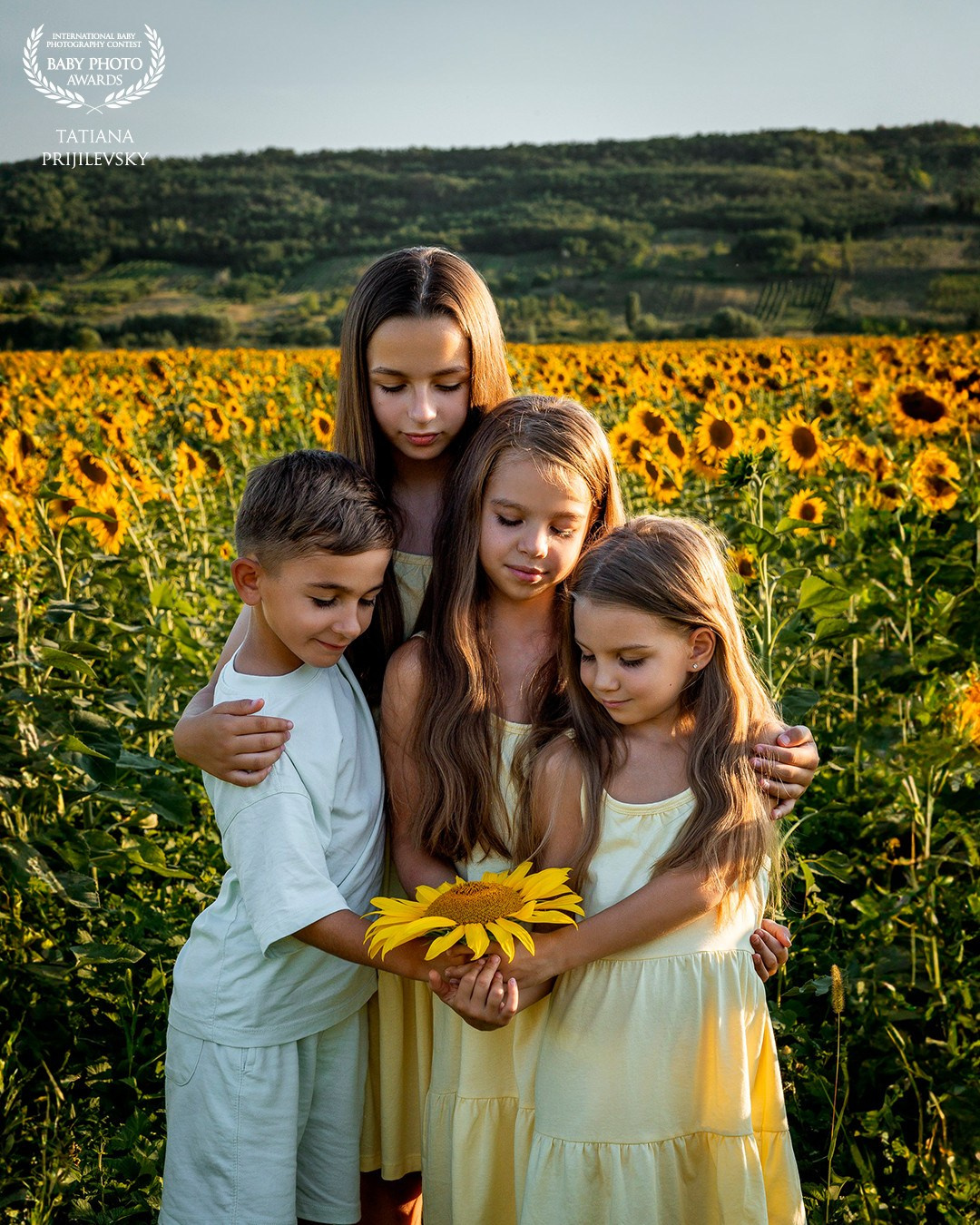 Contact. I am a portrait photographer, creating portraits at all stages of your life! Welcome to my studio in Westmount, Quebec