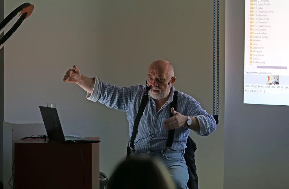 Мастер-класс Сергея Максимишина в Школе Фотографии Романа Рыбалёва. Școala de fotografie lui Roman Ribaliov. Orașul Chișinău, Moldova