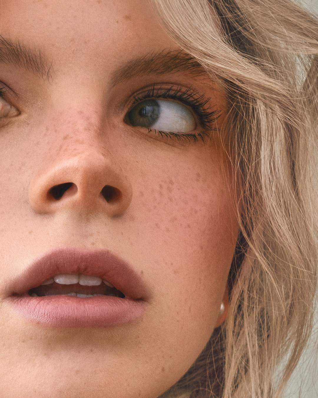 Services. Hi-end retoucher Valerie Mo