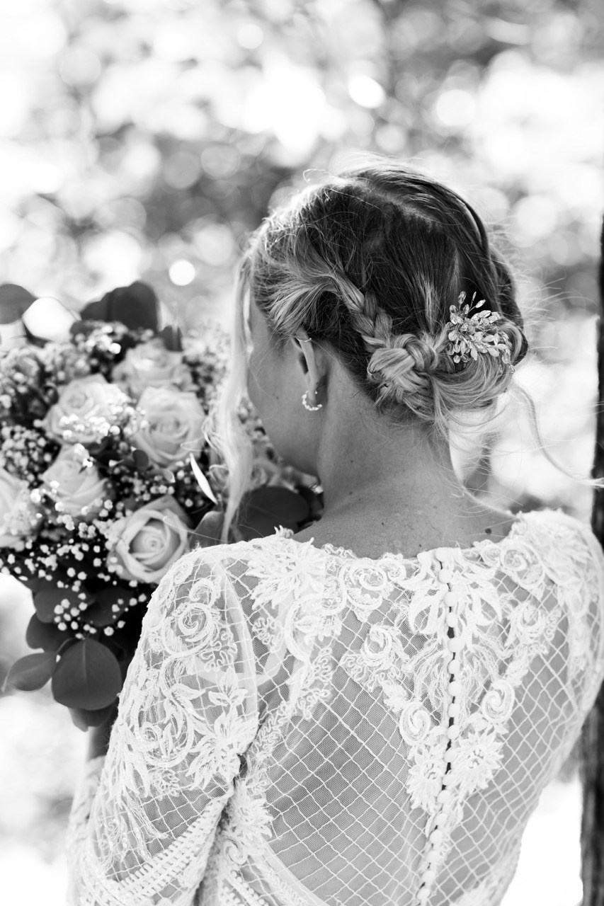 Svatební tým — svatební fotograf a kameraman. Dana Lišková — Empatická fotografka | Introspektivní umělkyně | Neurodivergentní koučka| Zakladatelka Artepy.cz