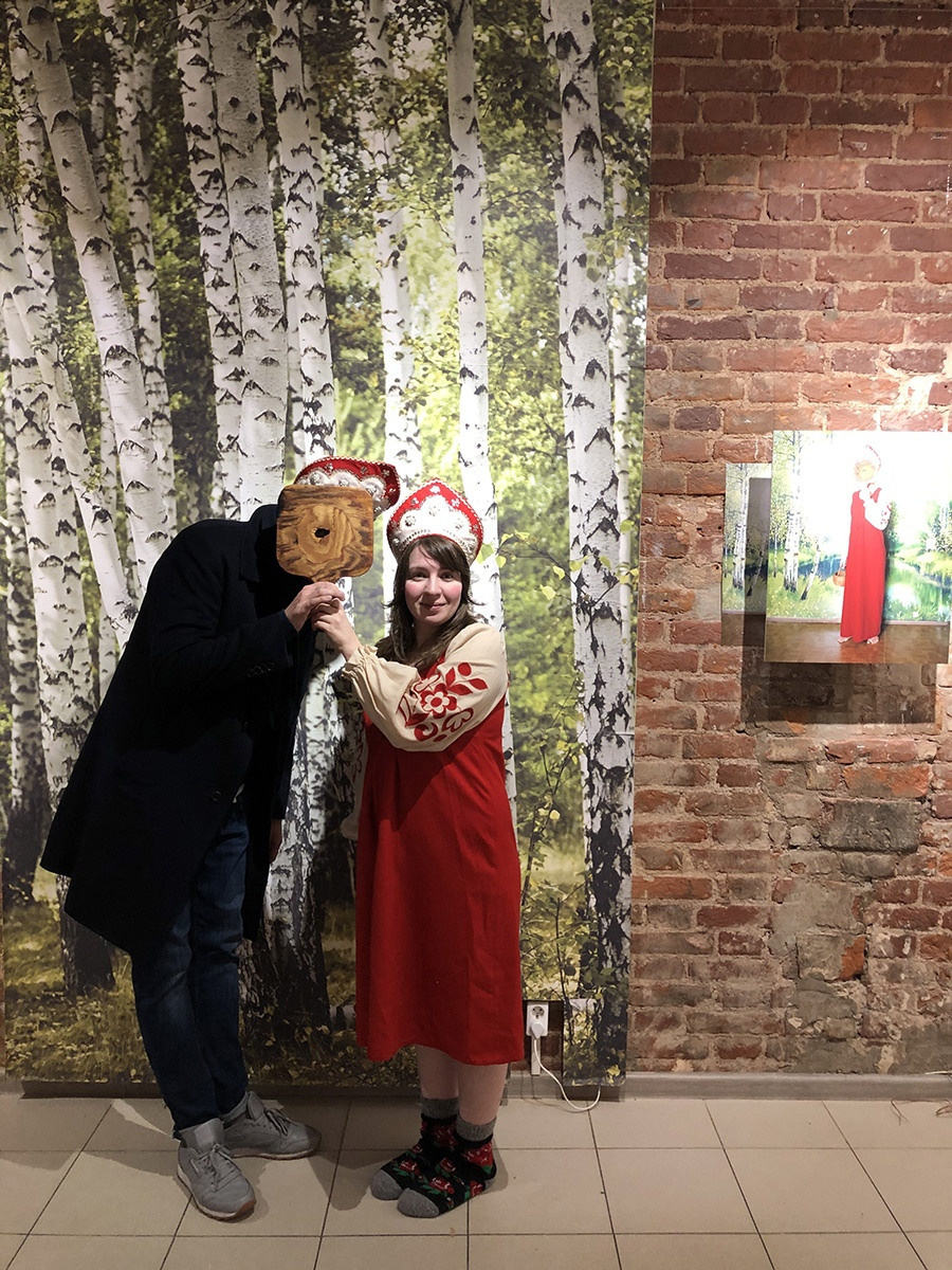 Puree with a taste of Triangles. Katya Bogachevskaya — independent curator, lecturer