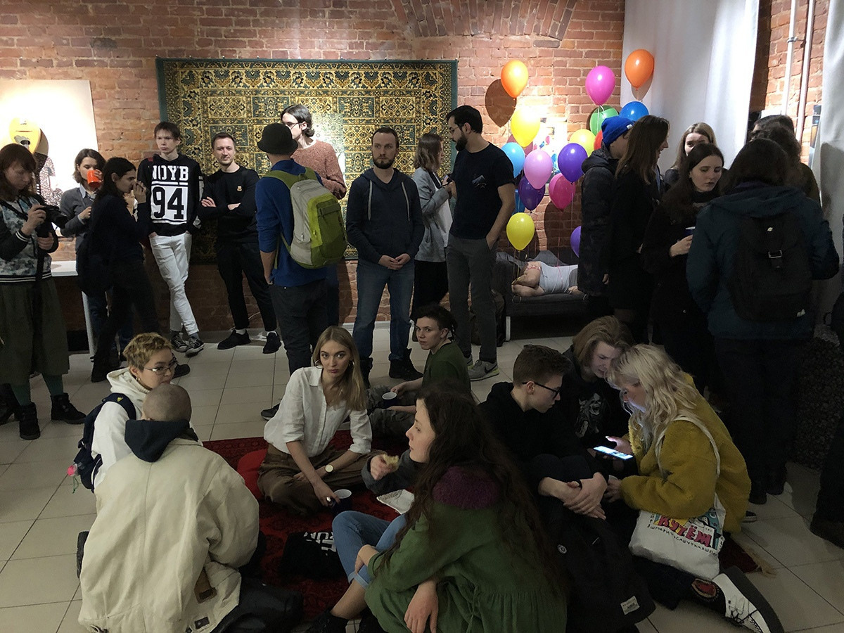 Puree with a taste of Triangles. Katya Bogachevskaya — independent curator, lecturer