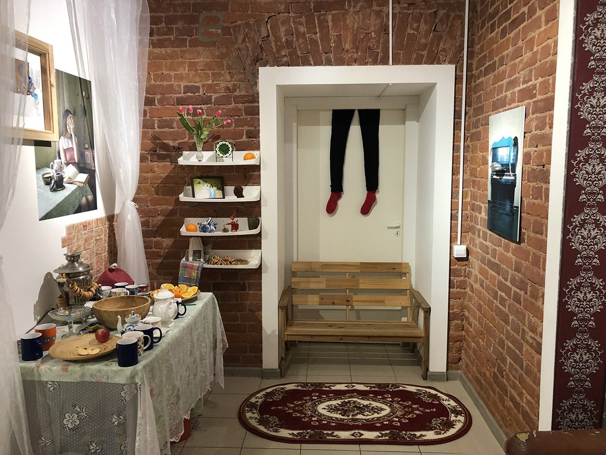 Puree with a taste of Triangles. Katya Bogachevskaya — independent curator, lecturer