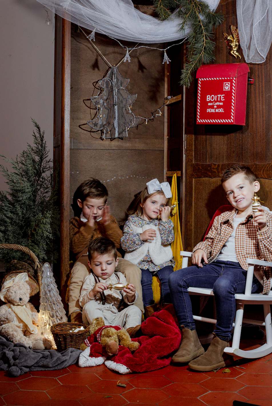 Photographe portrait de famille près de Châtellerault, Poitiers et Tours. Studio photo « Partage ton bonheur » – Photographe famille près de Châtellerault, Poitiers et Tours