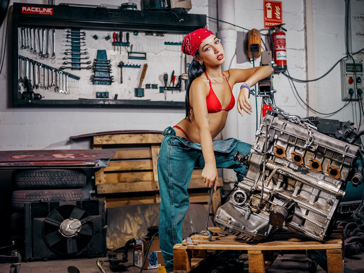 Aquí no se arreglan coches, se resucitan leyendas…