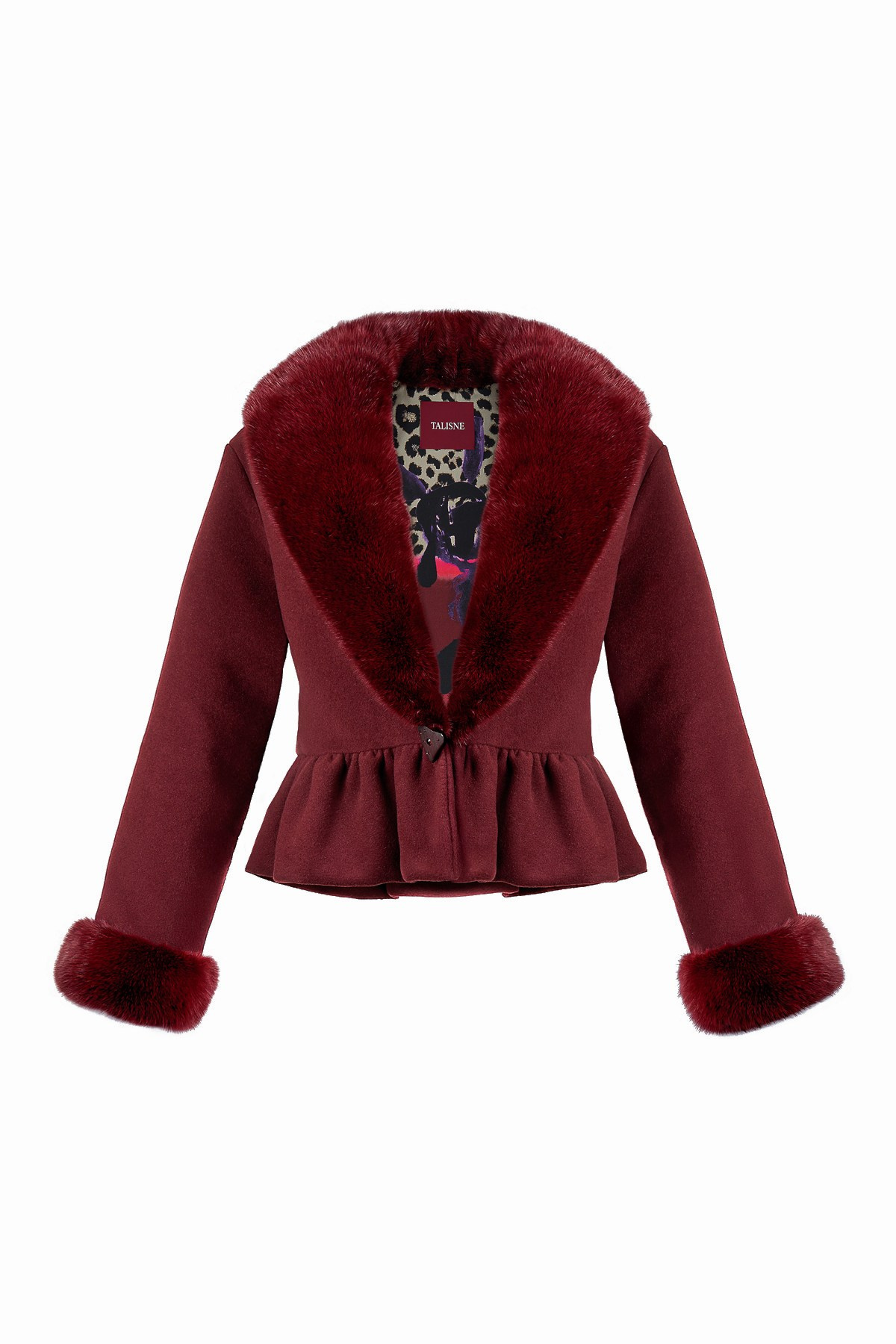 Ten coats and three hats: the plan changed in the first hour | Fashion project