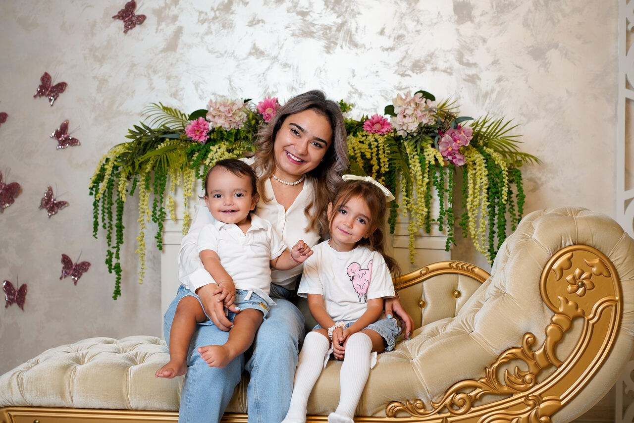 Sedinta foto aniversara si sedinta foto smash the cake. Cuibul foto