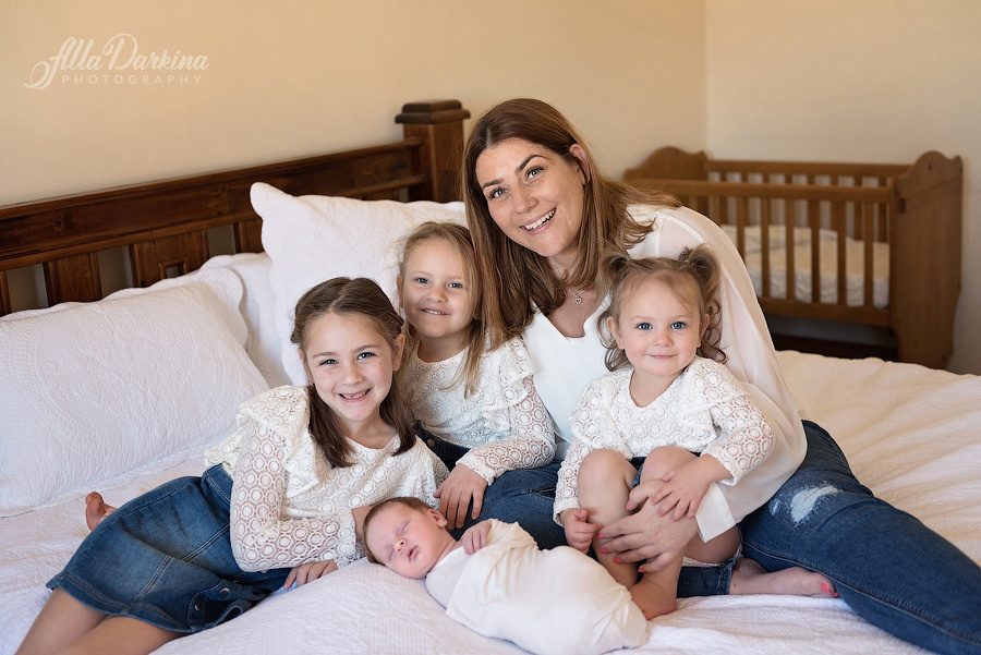 Newborn session price guide. Newborn and family photographer. Hills District. Sydney