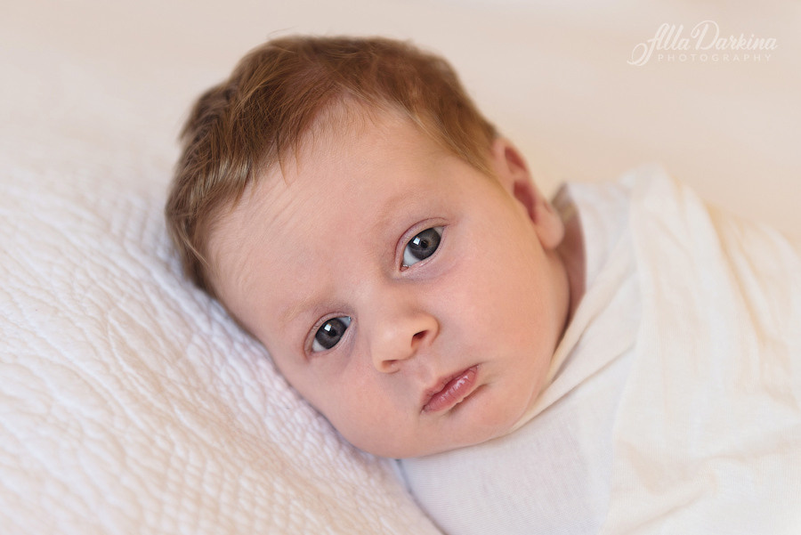 Newborn session price guide. Newborn and family photographer. Hills District. Sydney