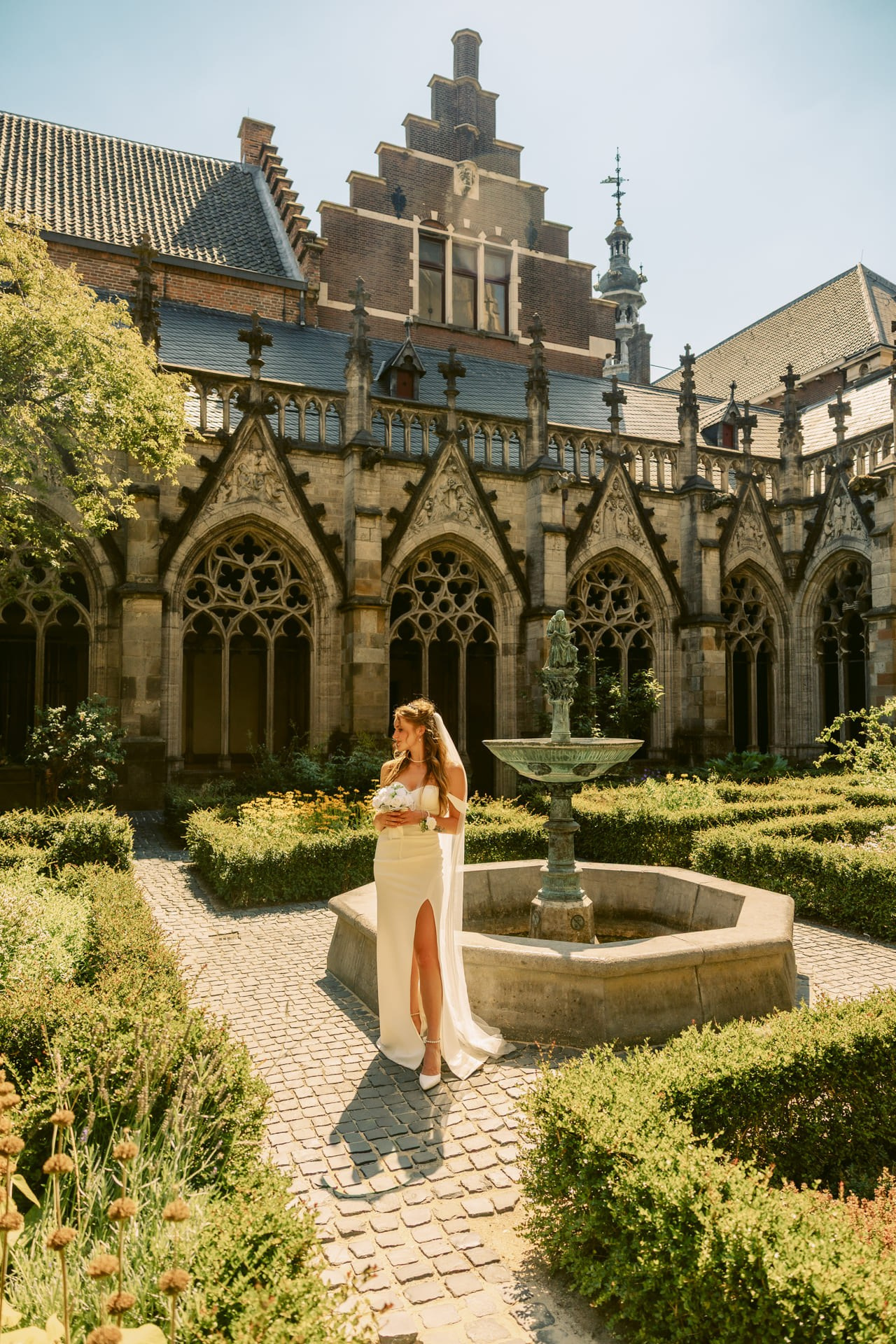 Summer Wedding Photoshoot in Utrecht — A Day to Remember. Romantic & Soulful Photography by Natalia Olhova in Rotterdam