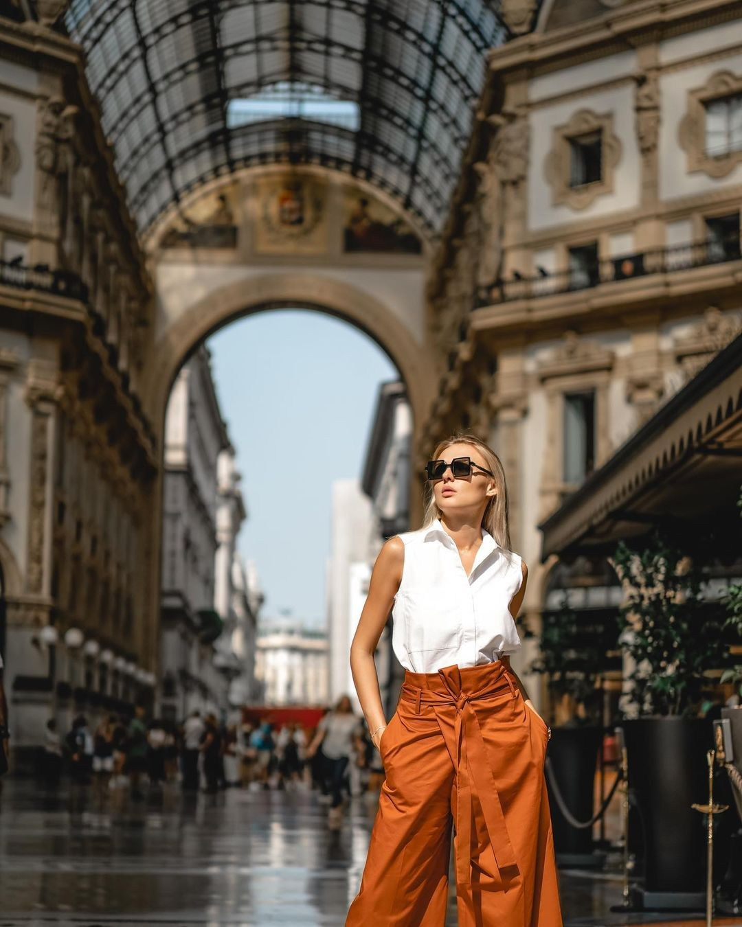 Life style. Julia Di |Fashion streetstyle photographer|videomaker in Milan & Paris
