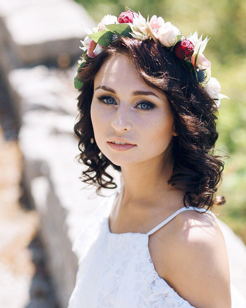 Wedding makeup artist hairdresser in Montenegro. Makeup artist and hairdresser in Montenegro Nadia Lia