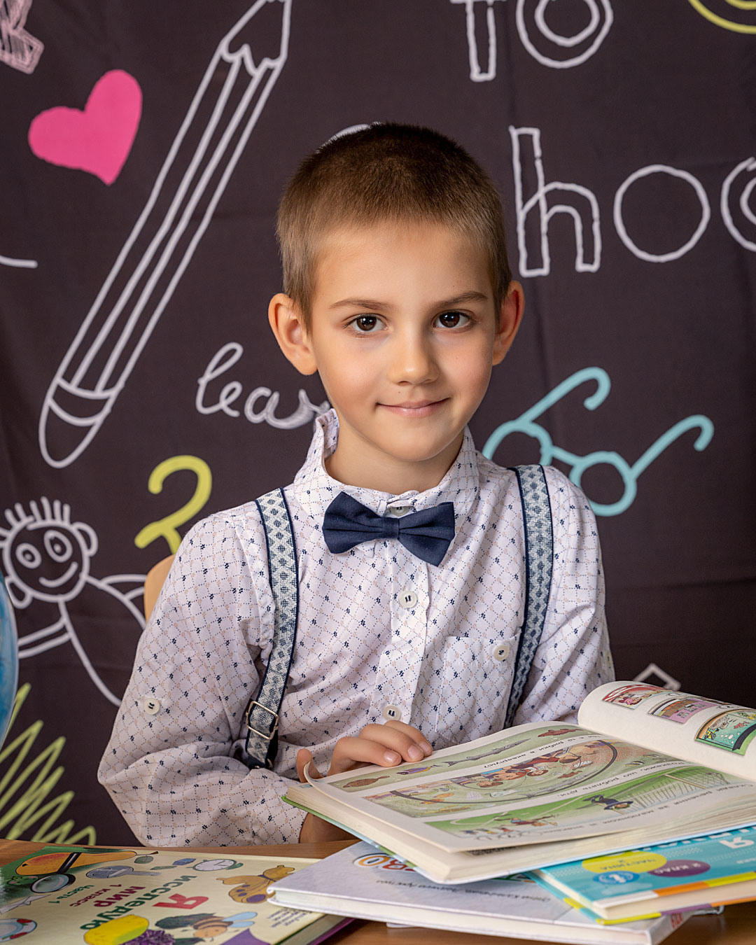 Шкільна фотосесія у вересні 2021. Детский и школьный фотограф в Запорожье Днепр Олег Дембицкий