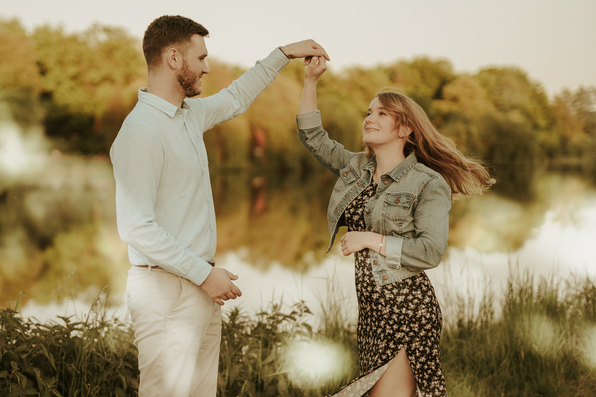 Sesja narzeczeńska Ani i Jaśka. Karkowskafoto - fotografia miłości