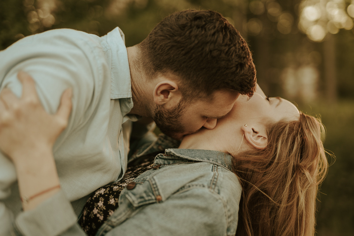Sesja narzeczeńska Ani i Jaśka. Karkowskafoto - fotografia miłości