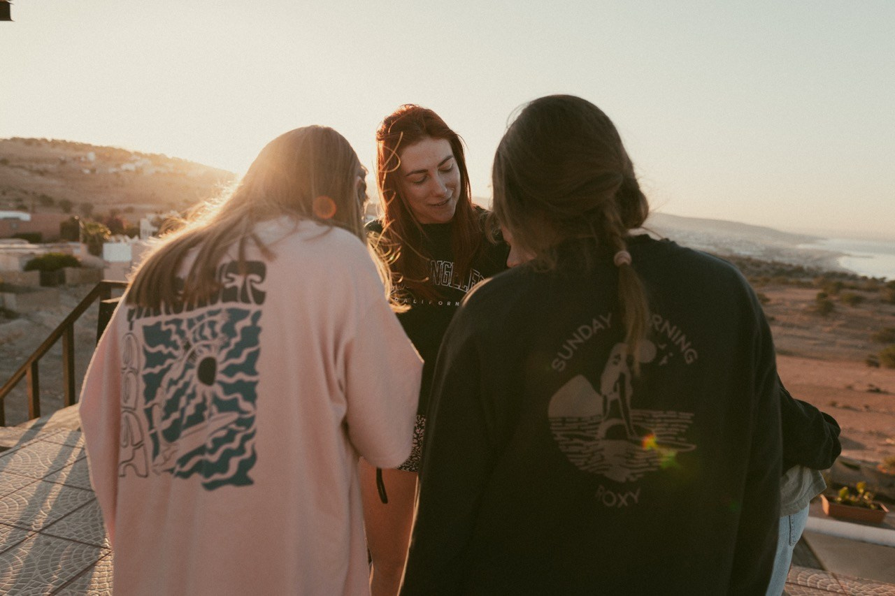 Travel and lifestyle fotografka. Dana Lišková — Empatická fotografka | Introspektivní umělkyně | Neurodivergentní koučka| Zakladatelka Artepy.cz