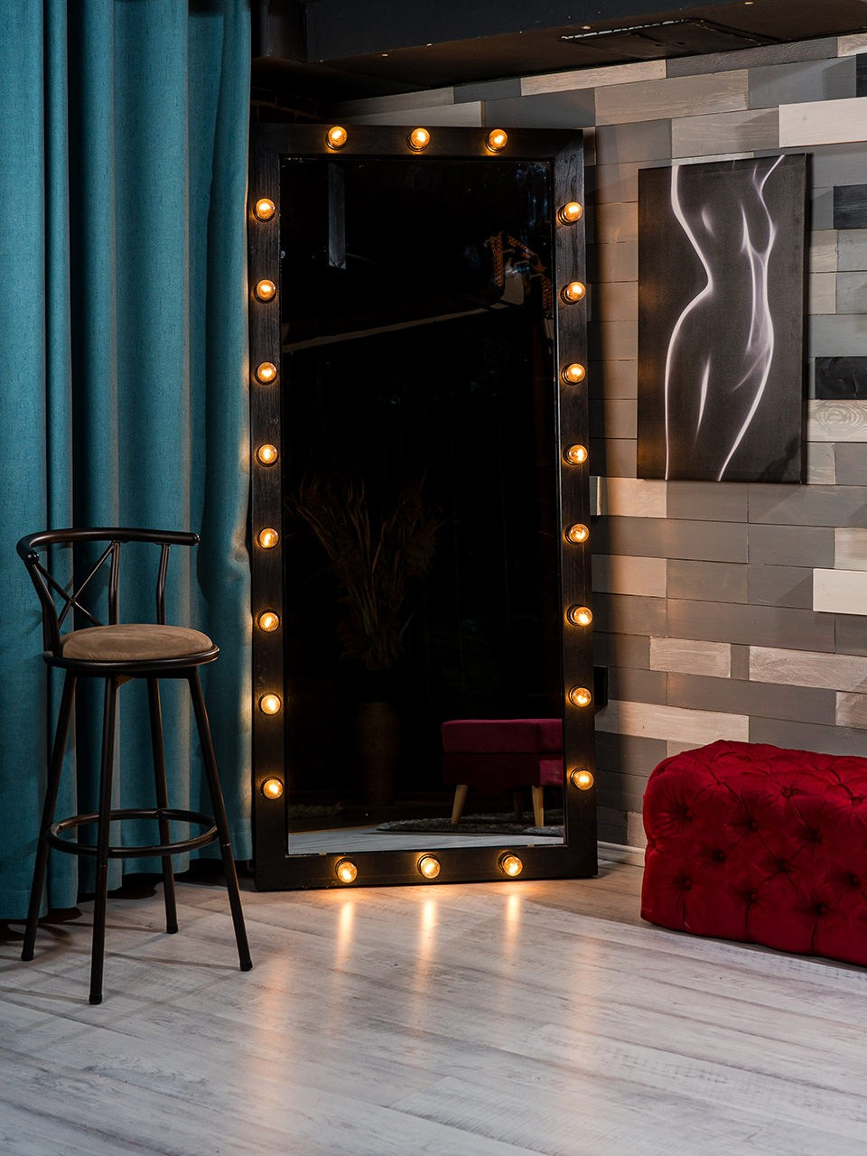 Prezentare studio foto personal Galati. Setup decoruri. Studio foto Galati sexy — boudoir fotograf freelancer Florin Costache