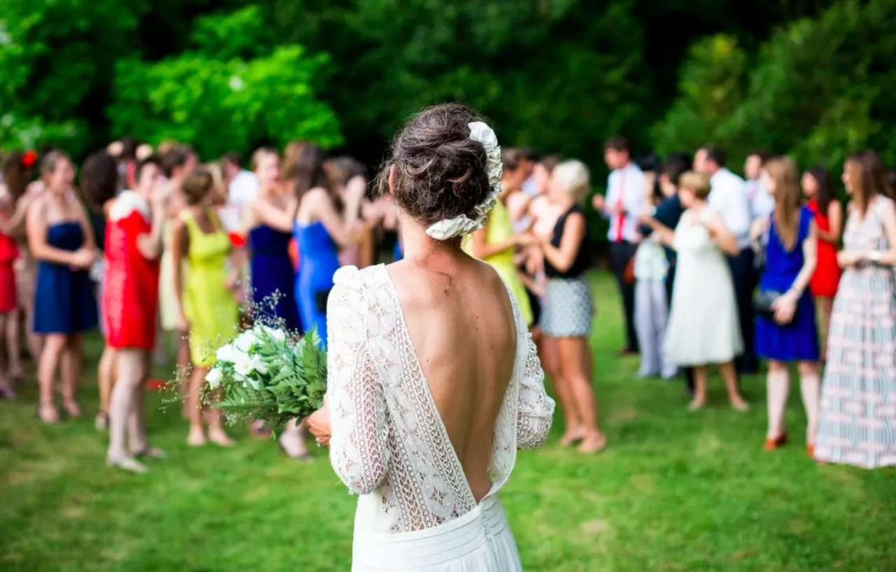 Wedding guide. Wedding and elopement photographer Italy Tuscany Como Milan Pavia Marija Galaka