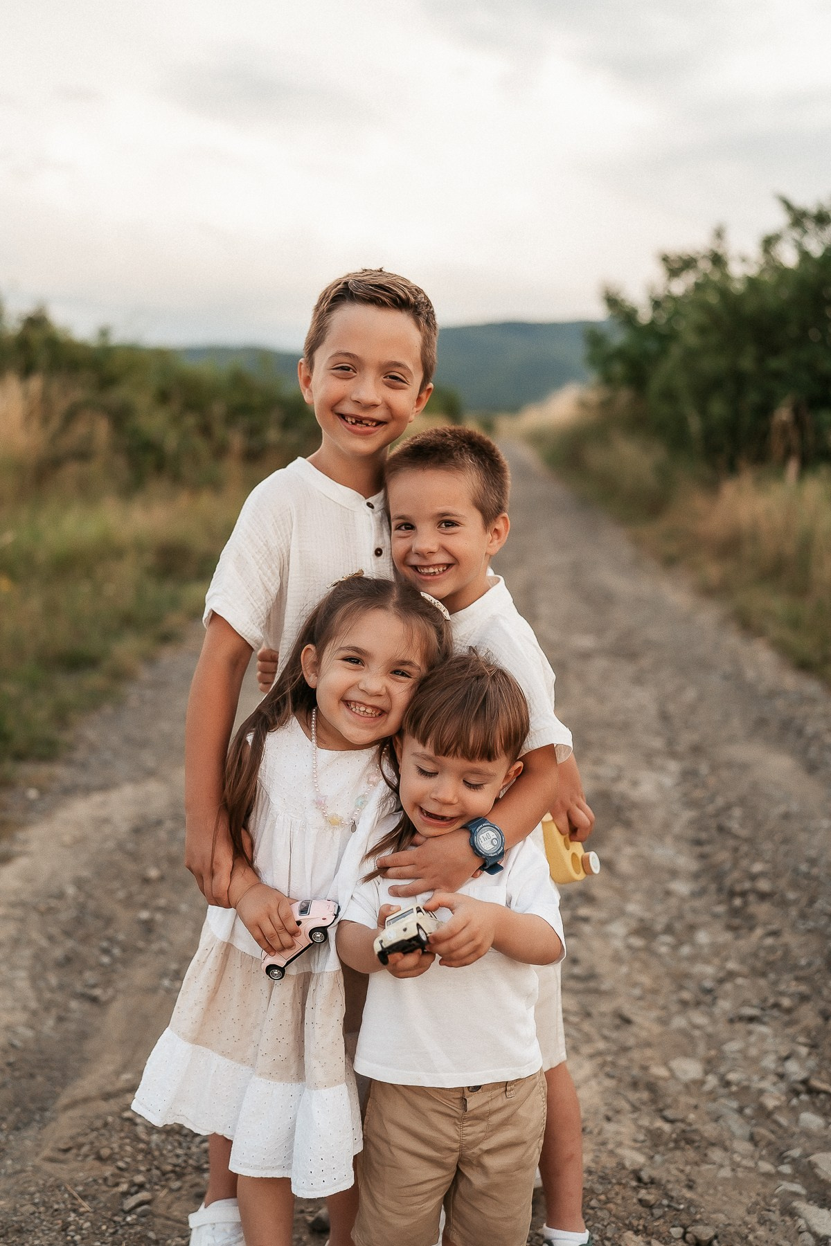 Servicii foto. Fotograf de familie, evenimente, produs și brand personal în Zalau, Cluj-Napoca Carmen Simoc