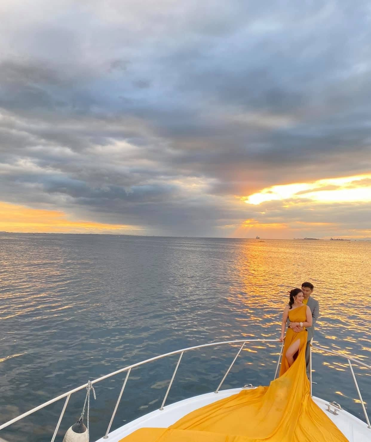 Qura Creative: Personalized, Corporate & Fashion Show Styling, Kits & Agency Collaborations. Qura Creative — A Multidisciplinary Creative House for Styling, Fashion Direction, Photography & Visual Storytelling