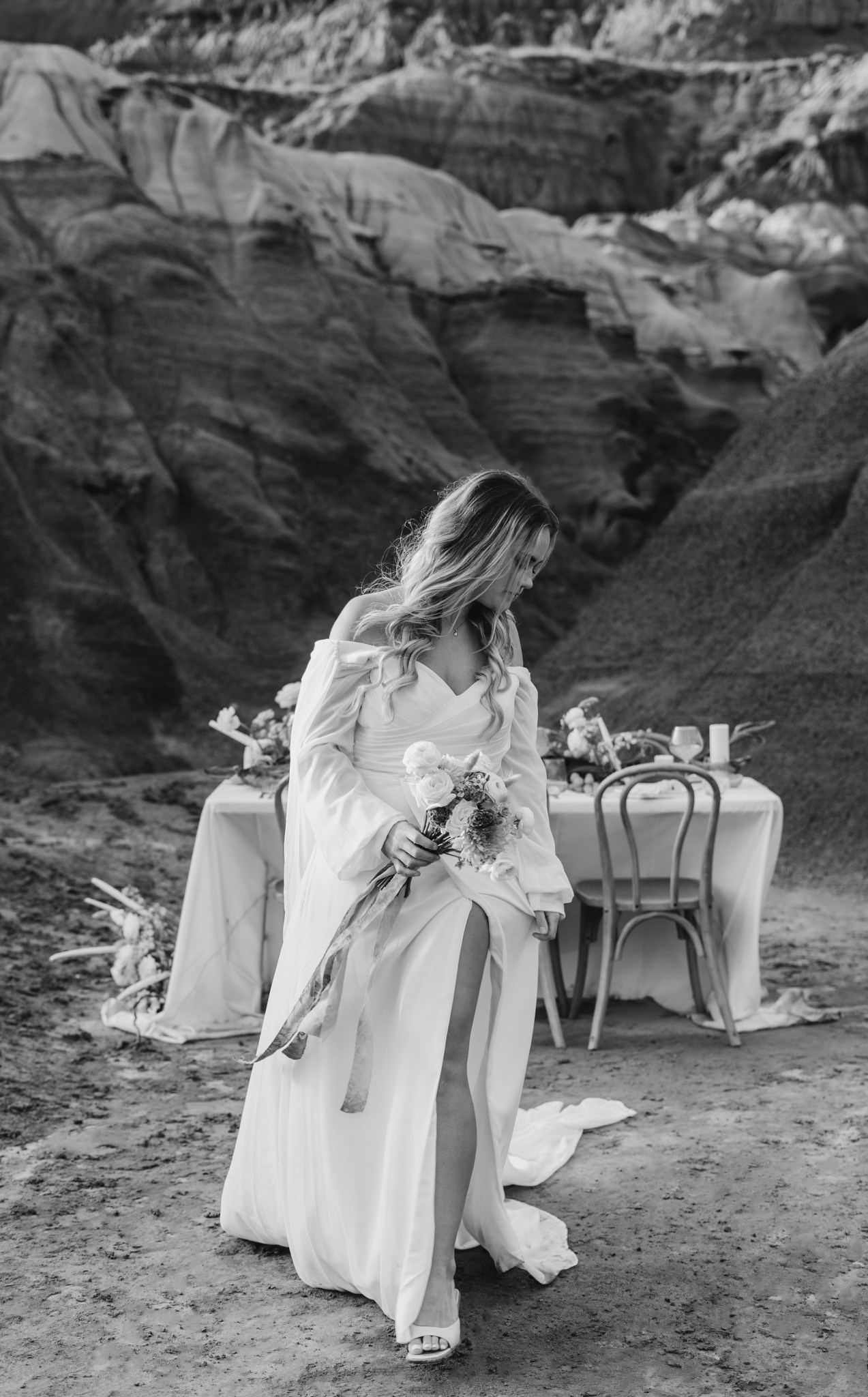 Gorgeous wedding day in Drumheller, Alberta May 2024. Wedding and family photographer in Calgary Kate Beliaeva