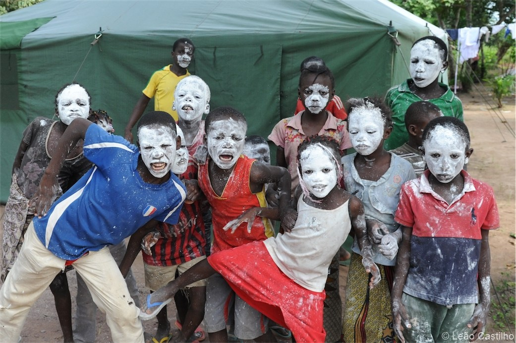 Photos of volunteer work in Congo. Simbahalu