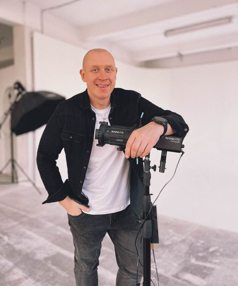 Blog. Video shooting and creating with phone, iPhone Video School