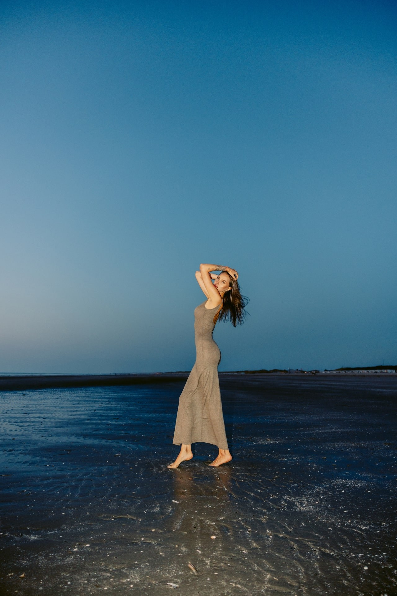 Golden Glow — Trendy Flash Portraits at Sunset. Romantic & Soulful Photography by Natalia Olhova in Rotterdam