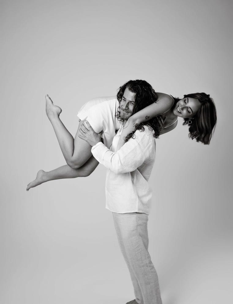 Family & Maternity Photography in Jacksonville, FL | Studio Portraits