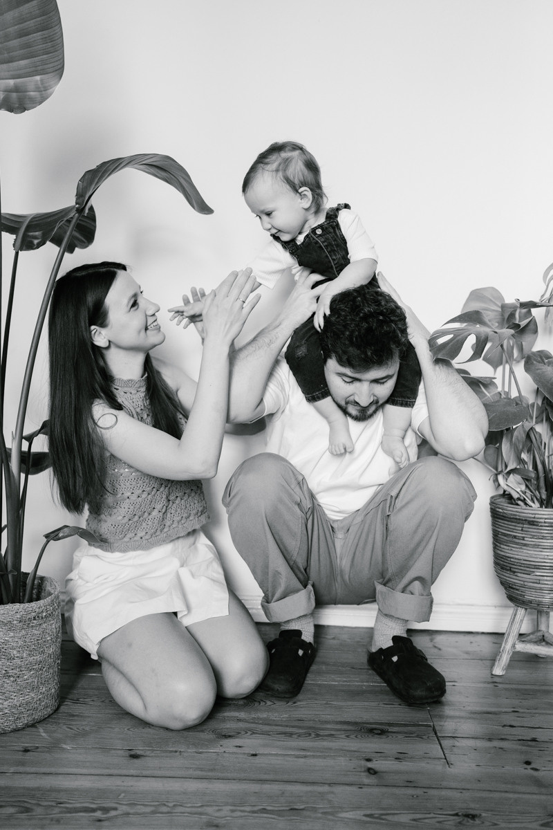 CONVERTING HOME FOR PHOTOSTUDIO FOR FAMILY PHOTOSESSION. Inna Zaytseva Photography | Photographer in Munich | Content Creation