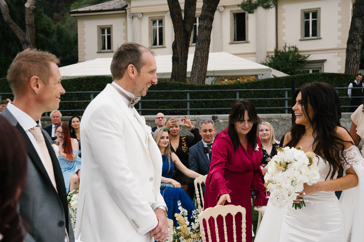 Hochzeitsfotograf über inspirierende Hochzeit am Comer See. Inna Zaytseva Photography | Fotografin in München | Content Creation