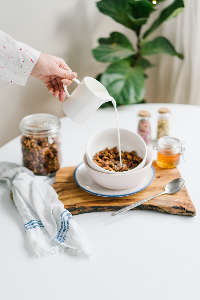 Corporate photographer for brand-aligned portraits and content creation. Websites, LinkedIn, PR and ads. Fast and consistent delivery. Inna Zaytseva Photography | Photographer in Munich | Content Creation