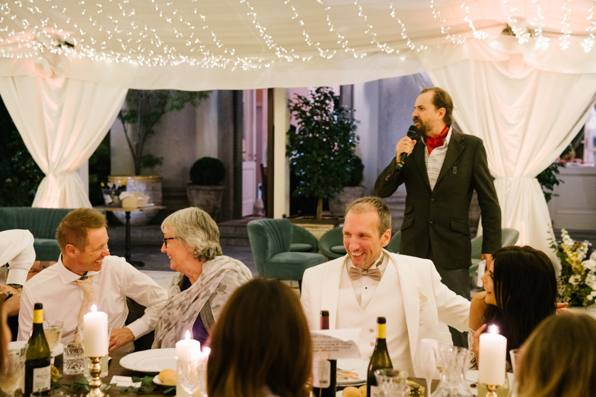 Hochzeitsfotograf über inspirierende Hochzeit am Comer See. Inna Zaytseva Photography | Fotografin in München | Content Creation