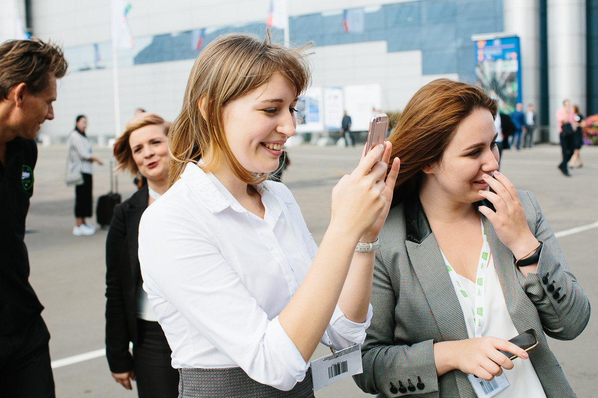 Eventfotograf: Konferenzen, Messen, Firmen- und Privatveranstaltungen. Inna Zaytseva Photography | Fotografin in München | Content Creation