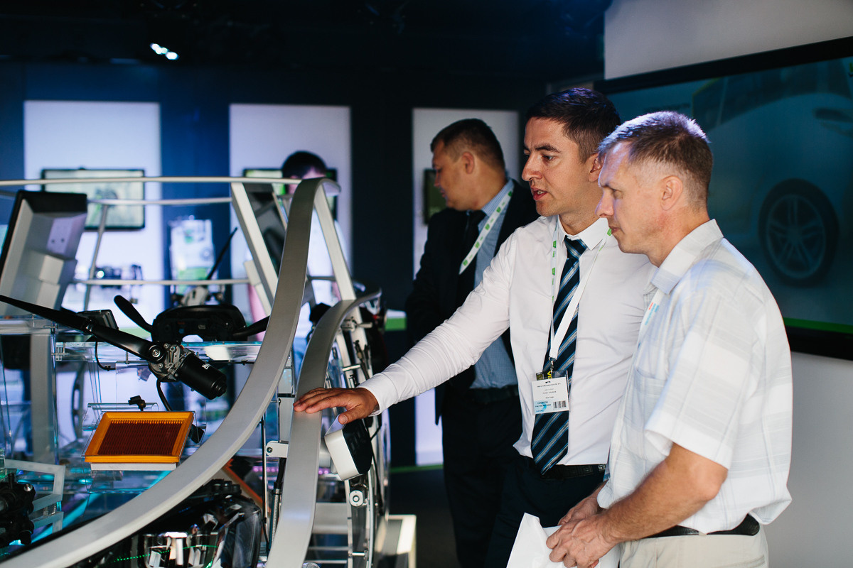 Eventfotograf: Konferenzen, Messen, Firmen- und Privatveranstaltungen. Inna Zaytseva Photography | Fotografin in München | Content Creation